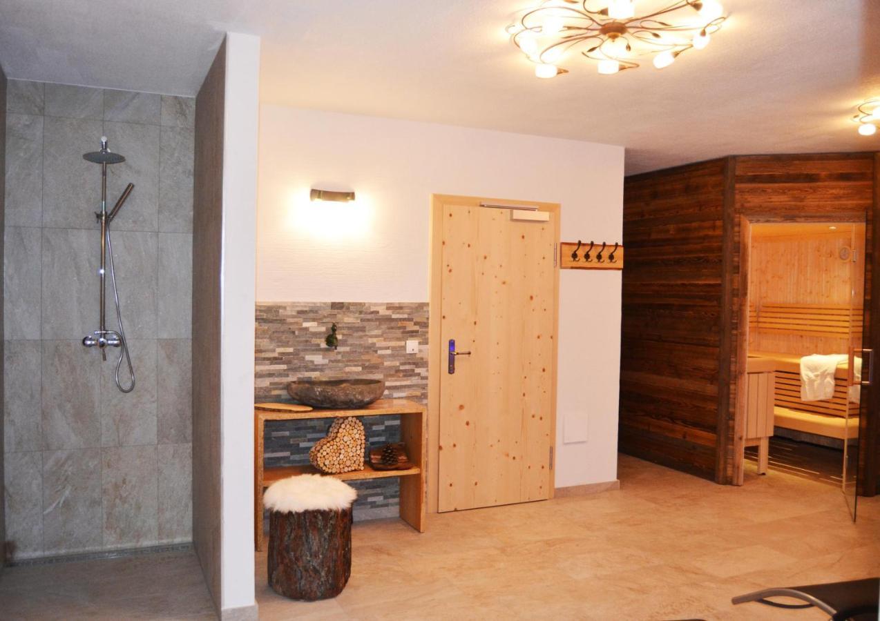 Gaestehaus Fitsch Obsteig Exterior foto